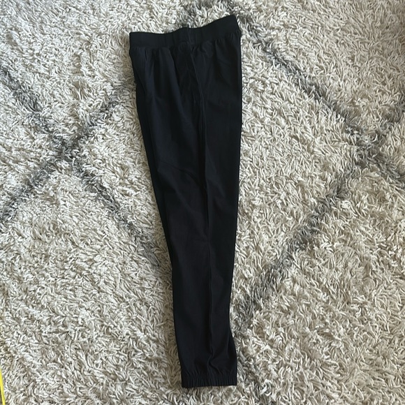 Under Armour Stretch Woven Fitted Tapered Pants Black - Picture 10 of 10